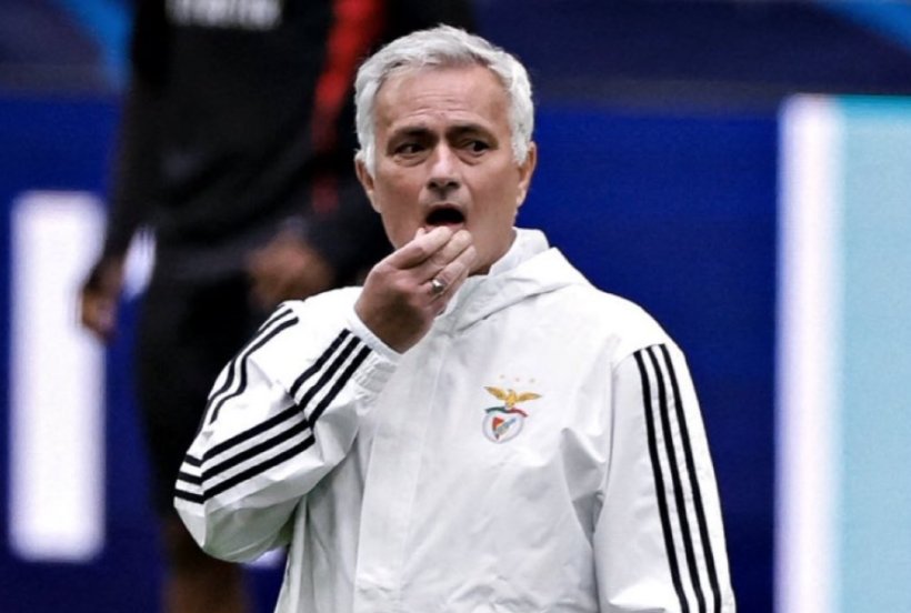 أين تابع مورينيو مباراة فريقه ضد ريال مدريد؟