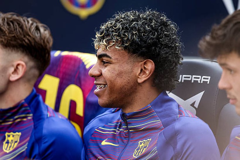 ضحكات يامال تكشف تماسك غرفة ملابس برشلونة