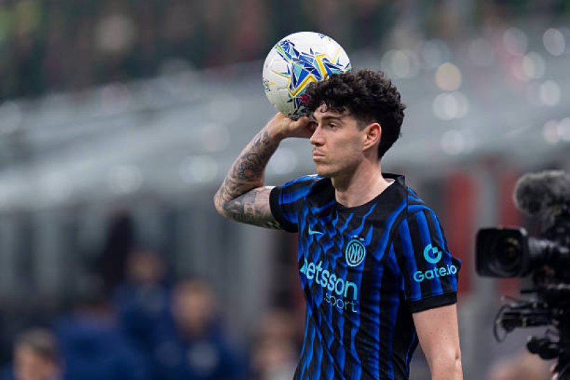 برشلونة يواصل متابعة باستوني عن كثب