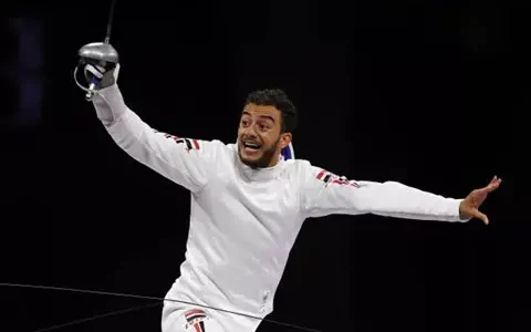 وزير الشباب والرياضة يهنئ محمد السيد بعد فوزه بـ برونزية كأس العالم لسيف المبارزة