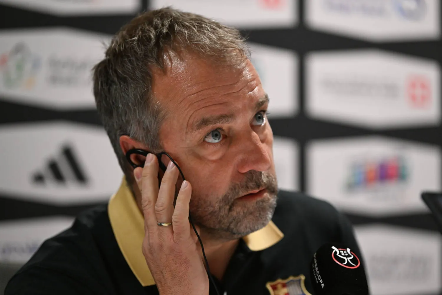 فليك يتألق في الليجا.. مدرب برشلونة يحصد جائزة الأفضل في مارس – يلا لايف