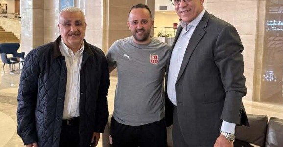 الزمالك يرد التحية.. استقبال حافل لبعثة بلوزداد قبل موقعة الحسم في القاهرة