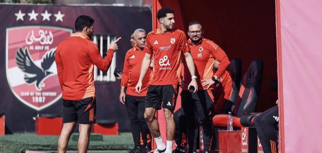 مقارنة بين أرقام محمد الشناوي ومصطفى شوبير حارسي الأهلي – يلا لايف