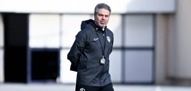 تفاصيل جلسة معتمد جمال مع لاعبي الزمالك قبل مواجهة شباب بلوزداد – يلا لايف