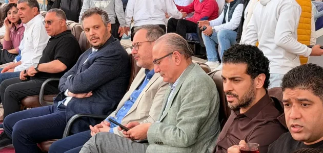 وزير الرياضة التركي وسفير بلاده بالقاهرة يتابعان مباراة بيراميدز وإنبي
