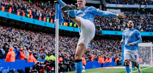 بمشاركة مرموش.. ليفربول يسقط برباعية أمام مانشستر سيتي وصلاح يهدر ركلة جزاء