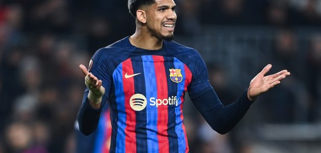 أراوخو يدرس الرحيل عن برشلونة في الصيف – يلا لايف