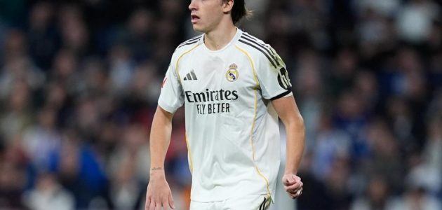 كاريراس يوضح حقيقة أزمته مع زميله في ريال مدريد – يلا لايف